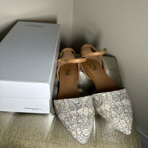 Halogen Women's Snakeskin Flats